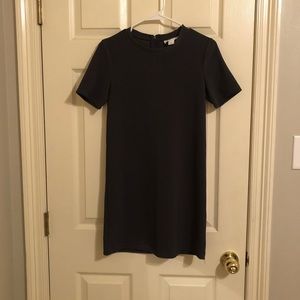 Short sleeve, mini dress